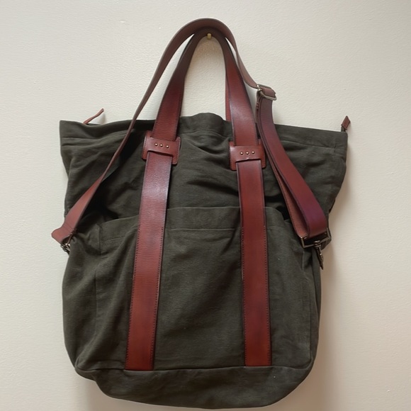 New We The Free Long Weekend Bag!!🔥🔥🔥 - Picture 10 of 16